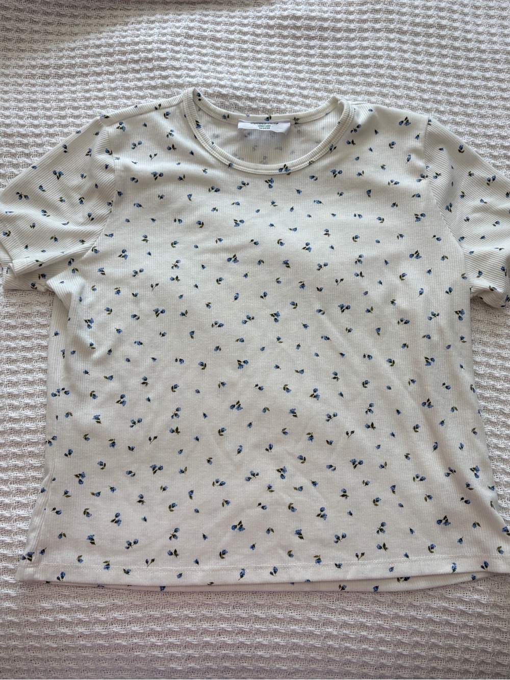 Double Zero Cream Short Sleeve Tee with Blue Floral Print